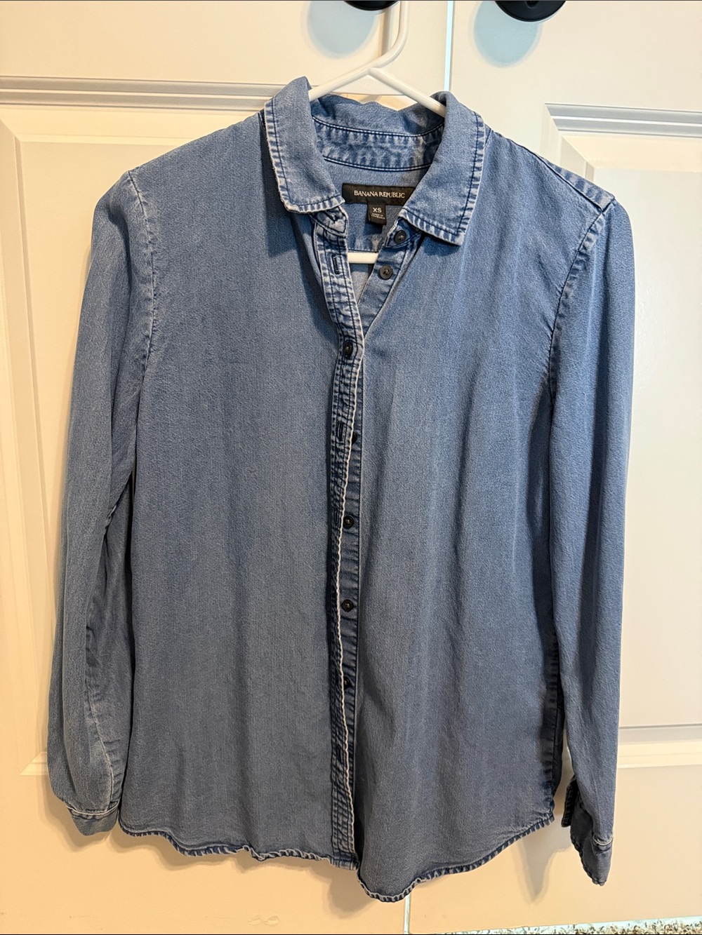 Banana Republic Light Denim Button-Front Shirt Jacket